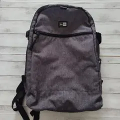 美品　NEWERA グレー ナイロン バックパック