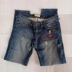 刺繍入りダークブルーストレートデニム