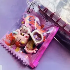 シール帳などに　ビーズ入り　キーホルダー