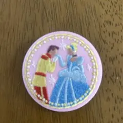 即発送　ディズニー　刺繍缶バッジ　シンデレラ