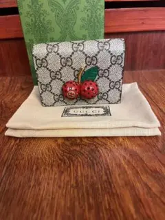 GUCCI チェリー 財布 2つ折り GGスプリーム