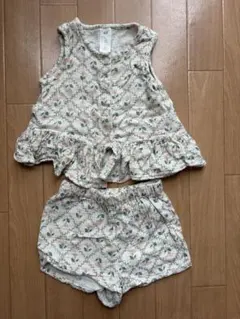 H&M フラワープリント セットアップ 12-18M