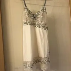 리사 마리 캐미솔