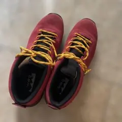 アウトドアシューズ スニーカー