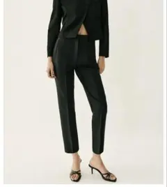 ZARA ザラ ハイウエストパンツ スラックス テーパードパンツ 黒パンツ