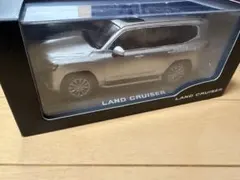 ランドクルーザー 1/30スケール ミニカー アバンギャルドブロンズのサムネイル