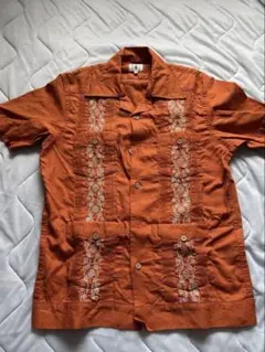 オレンジ色 刺繍入り 半袖シャツ　Mのサムネイル