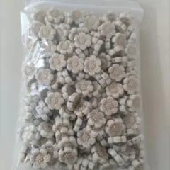 No.158 ゴールドライン入り　アクリルビーズ　花　ベージュ【100g】