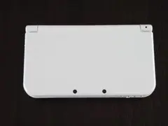 パールホワイト New Nintendo 3DS LL
