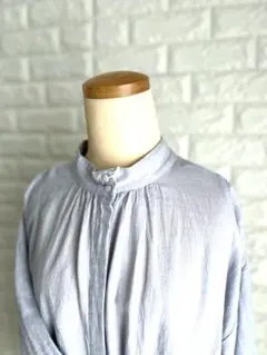 【新品未使用】スタジオクリップ タグ付き 薄ブルーグレー ブラウスシャツ 綿麻