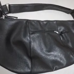 メンズ ショルダーバッグ ブラックのサムネイル