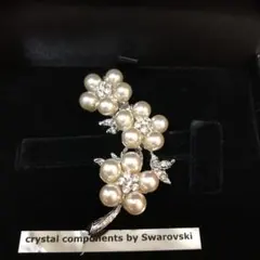 パールのブローチ