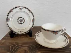 Item thumbnail for item 4f44c982-e5d5-4cd5-a16b-1e18b97b25e3