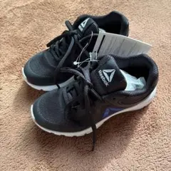 Reebok キッズスニーカー 黒