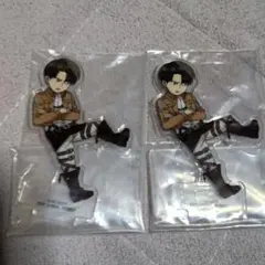 進撃の巨人　リヴァイ アクリルスタンド 2個セット