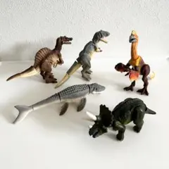 ガチャアクション　THE恐竜　モサ　スピノ　トリケラ　オビラプトル　アロサウルス