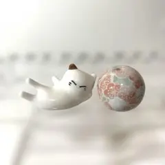 レジン道 じゃれ猫 ぐで猫 フラワー柄 2匹セット 3品お纏め - メルカリ