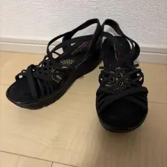SKECHERSスケッチャーズ パラレル クロスワイヤーサンダル 24.5センチのサムネイル