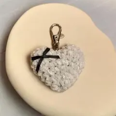 グレーのハート型編み物チャーム　プリンセスモール　グレー