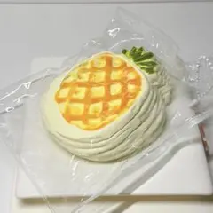 【クリーム感】海外スクイーズ　パイナップル