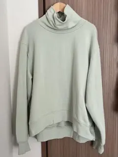 タートルネック スウェット