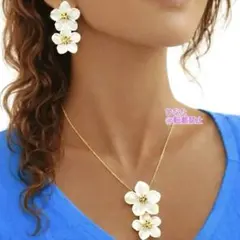 Item thumbnail for item 763faf5a-b7e9-40e1-833c-337c4d3ed00e