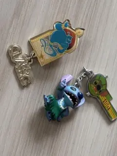 ディズニーオンクラシックピンバッジ、スティッチマスコット