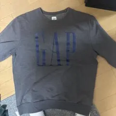 GAP グレー トレーナー Mサイズのサムネイル