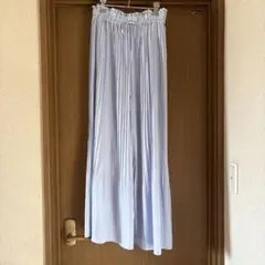 薄い青 プリーツパンツ　ロング