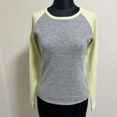カシミア100%バナプリのグレー/イエロー ラグランスリーブ 長袖トップス