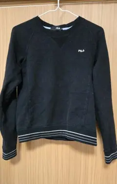 FILA ワンポイントトレーナー　ブラック