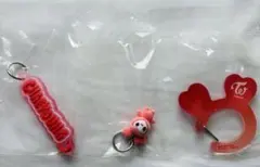 【新品】TWICE LOVELYS アクリルカラビナフロッキー チェヨン