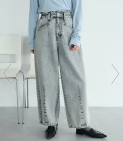 クラフトスタンダードブティック　カーブデニムパンツ　ライトグレー　Mサイズ　新品のサムネイル