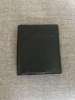 GUCCI ブラック 二つ折り財布 GGパターン　グッチ