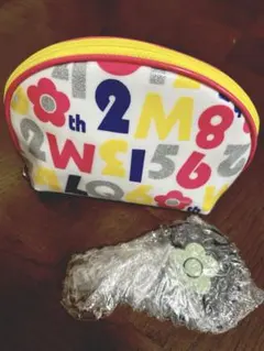 【新品未使用】マリークワント デイジーポーチ　60th限定デザイン