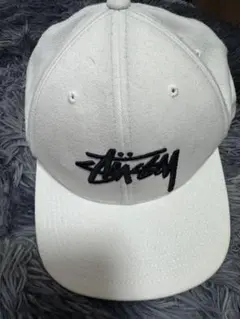 Stussy キャップ ホワイトのサムネイル