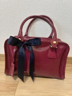 ウンガロ ungaro ハンドバッグ 腕掛け パテントレザー ピンク系