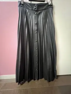 Stradivarius ブラック プリーツスカート S