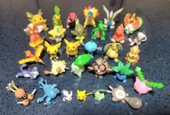 【約130点】ポケモン 指人形 ソフビ キーホルダー モンスターボール シール