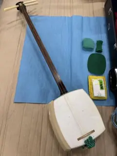 和胡弓 紫檀棹（アール付き）胴花梨材（両面犬皮) 付属品 - メルカリ