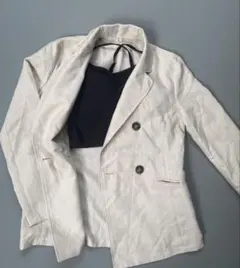 テーラード　ジャケット　ベージュ