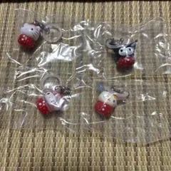 サンリオ　いちごめじるしアクセサリー　4個セット
