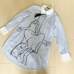 ストライプ　長袖シャツ　水色　白　トップス　Sサイズのサムネイル