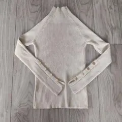 クリーム色リブ編み長袖ニット M