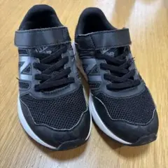 早い者勝ち！使用感有の為低価格！New Balance 黒スニーカー_19㌢