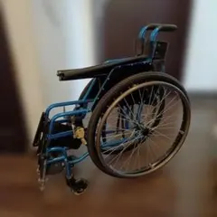 足漕ぎ車椅子 プロファンド レッド 【訳アリ：カビではありません