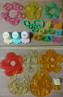 キャラ弁グッズ 型抜き 海苔パンチ セット　キャラッパ　まとめ売りのサムネイル