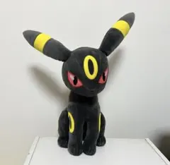ブラッキーのぬいぐるみのサムネイル