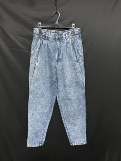 Item thumbnail for item 08623fb4-4e2c-4c7e-bb8a-2c6fe62a820b