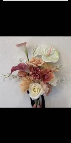 アーティフィシャルフラワー (造花)のウェディングブーケ、ブートニア